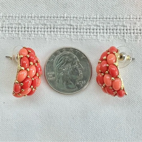KJL Kenneth Jay Lane Earrings Signed Vintage Faux Coral Cabochon Post EUC - Picture 3 of 6